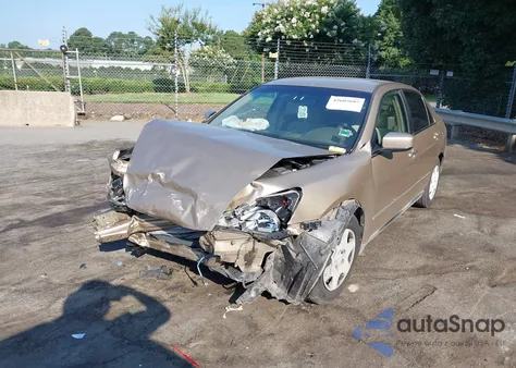 2005 Honda Accord 2.4 Lx из США, поврежденный, VIN 1HGCM56445A195810